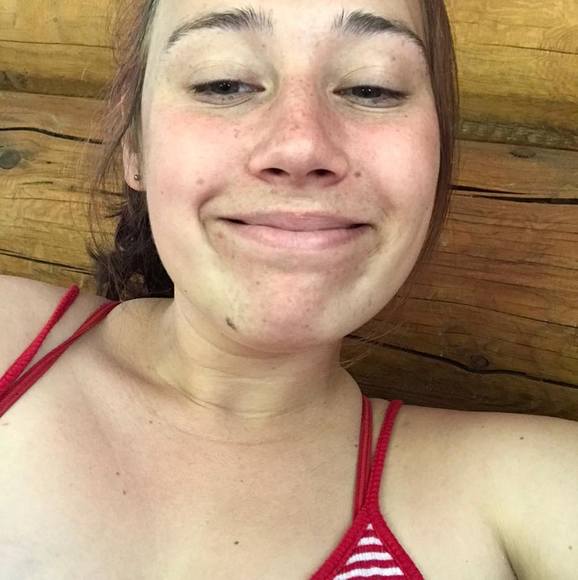 Meet your Posher, Tahnee - Picture 1 of 1